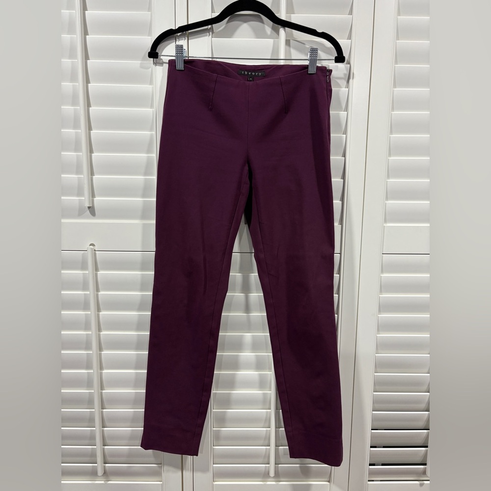 Size 0 Theory Dark Purple Straight Leg Slacks